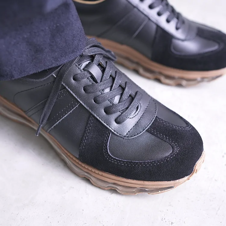 Tomo & Co / GERMAN TRAINER / BLACK