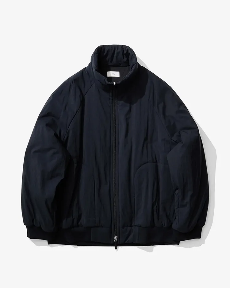 ATON (MEN) / MAT AIRLY NYLON WOOL PADDED STAND JACKET / NAVY