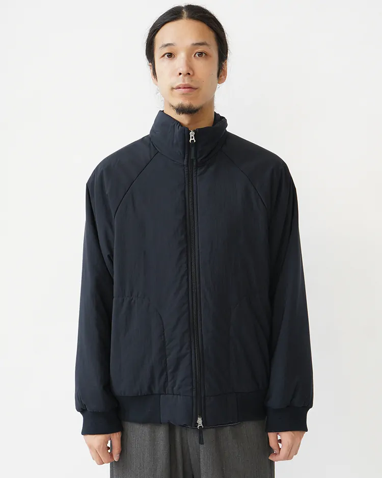 ATON (MEN) / MAT AIRLY NYLON WOOL PADDED STAND JACKET / NAVY