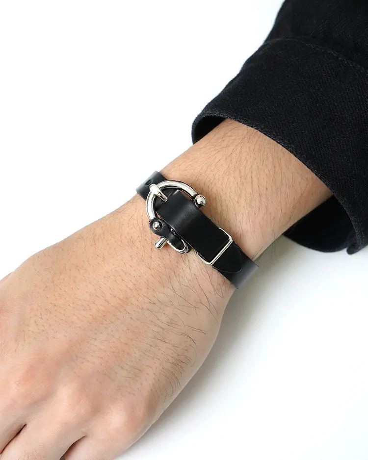 ED ROBERT JUDSON / MARKA - karabiner bangle / BLACK
