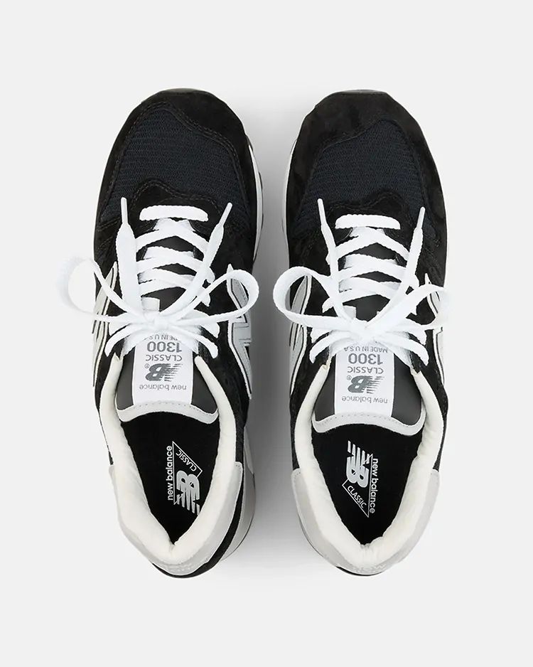 NEW BALANCE / WOMEN U1300BK